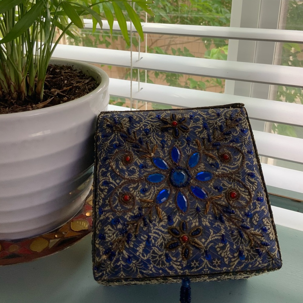 Decortative Sequined Box